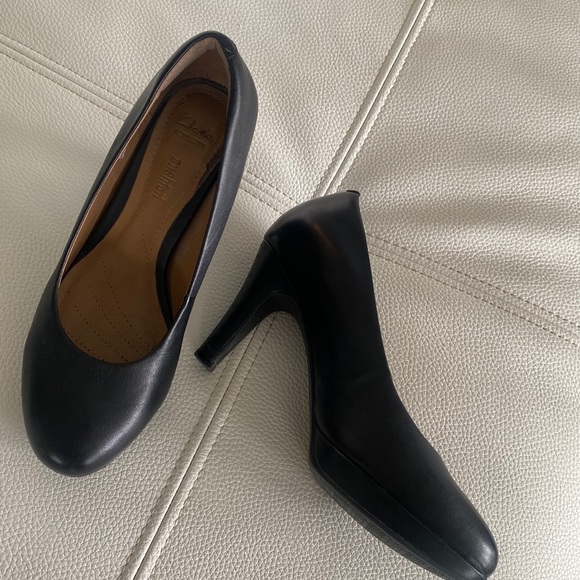 Clarks platform pump - Picture 1 of 5